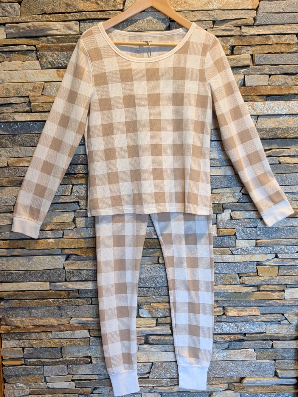 Old Navy Women's Beige and Cream Plaid Pajama Set -  59% Breathable Cotton